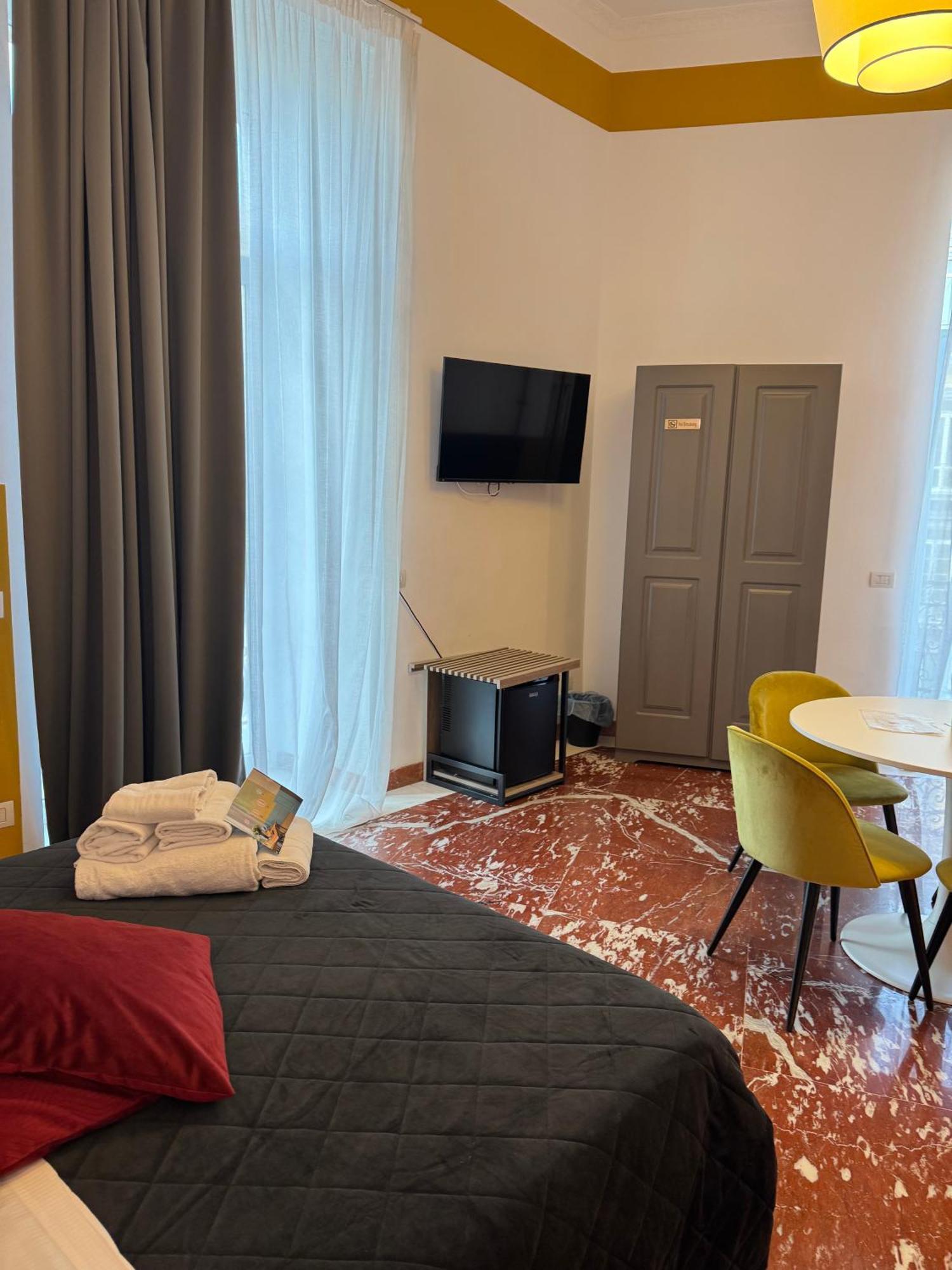 Rettifilo 311 Affittacamere Napoli